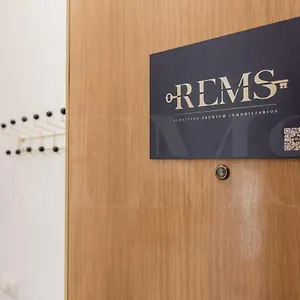 https://chic-apartment-in-the-city-center.es-andalucia.com